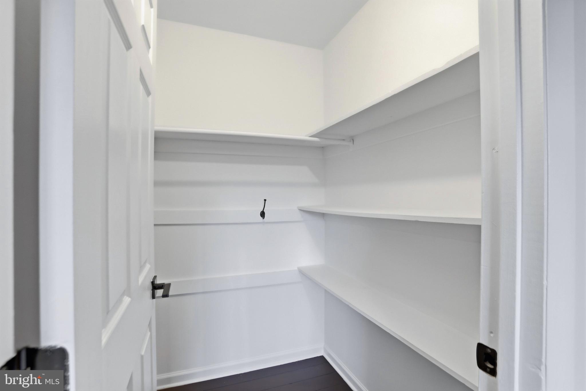 PEMBROOK OF LOUDOUN - Residential