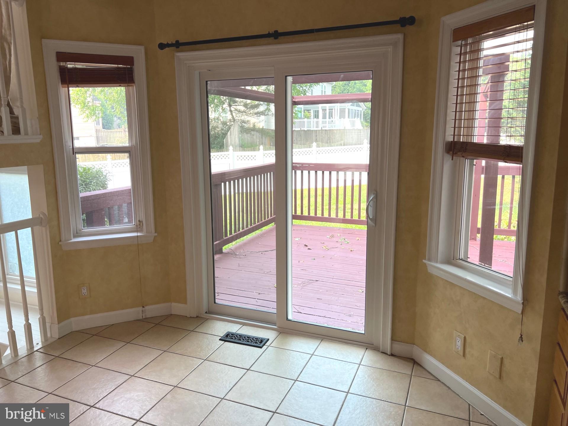 CHAPMAN FARM AT CROFTON - Residential