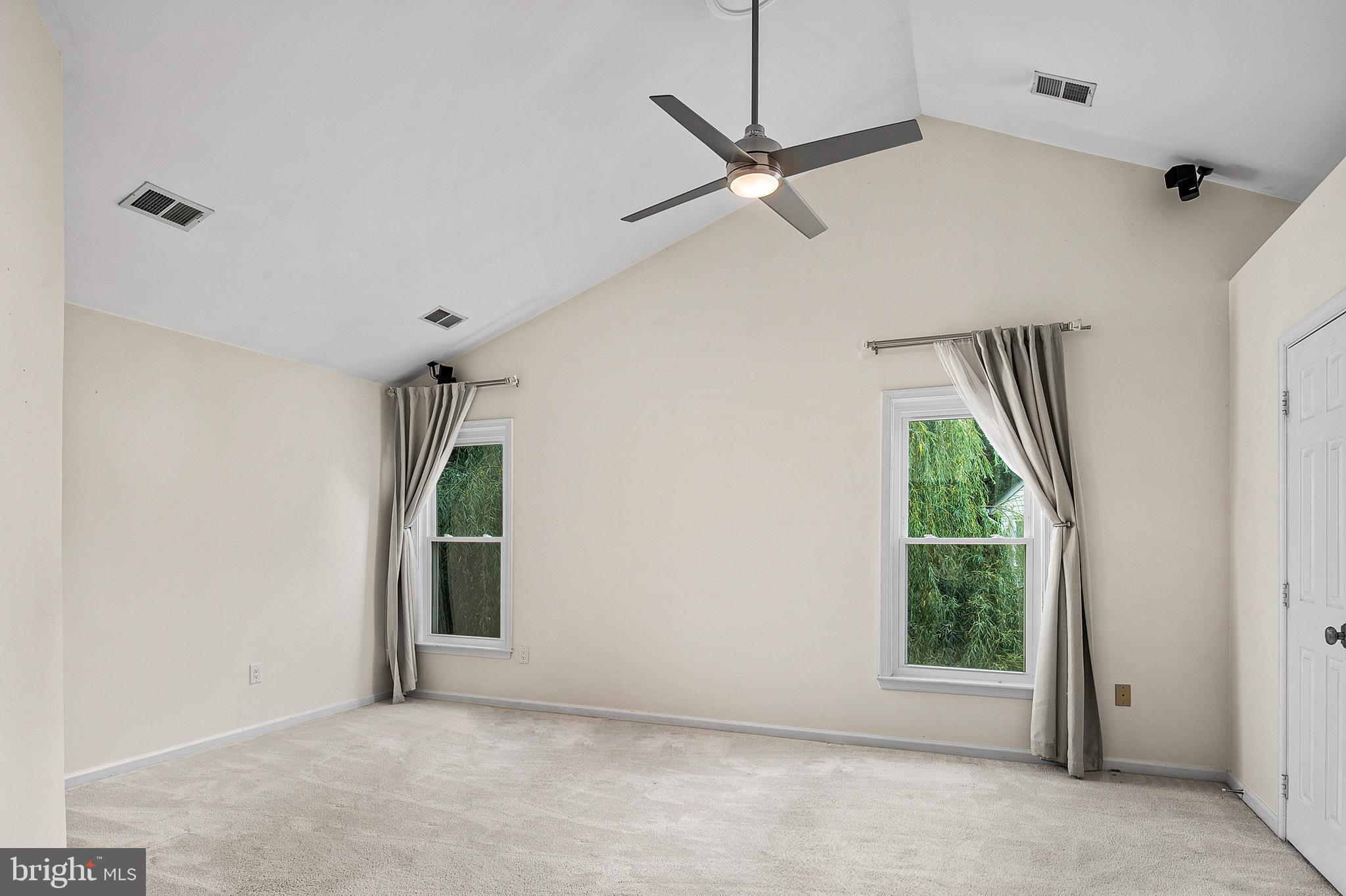 CHAPMAN FARM AT CROFTON - Residential