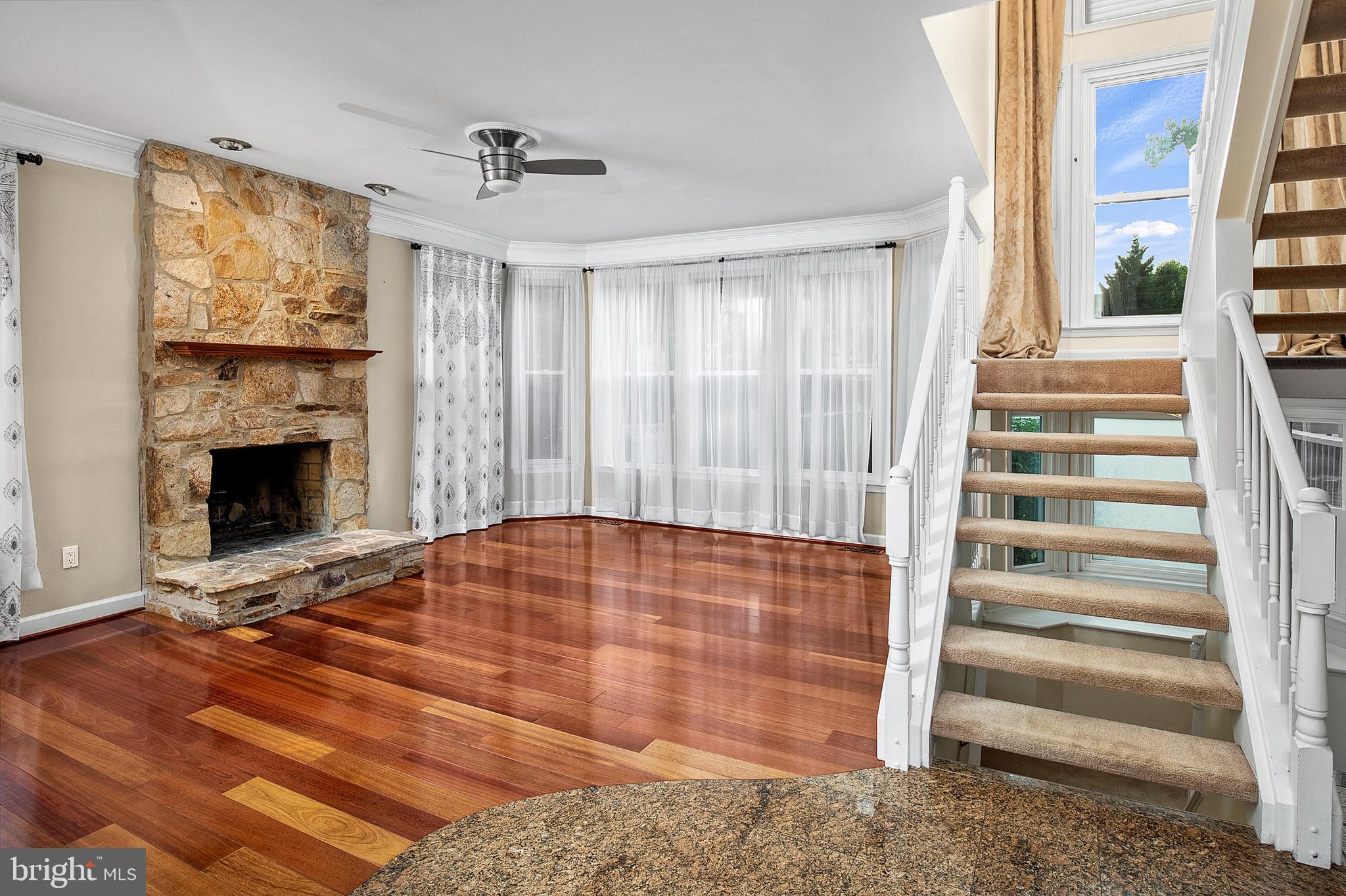 CHAPMAN FARM AT CROFTON - Residential