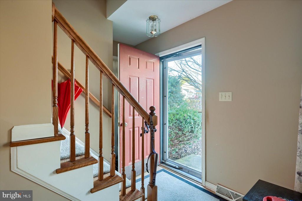 Photo of 6 DEEP HOLLOW LN, LANCASTER, PA 17603 (MLS # PALA2028456)