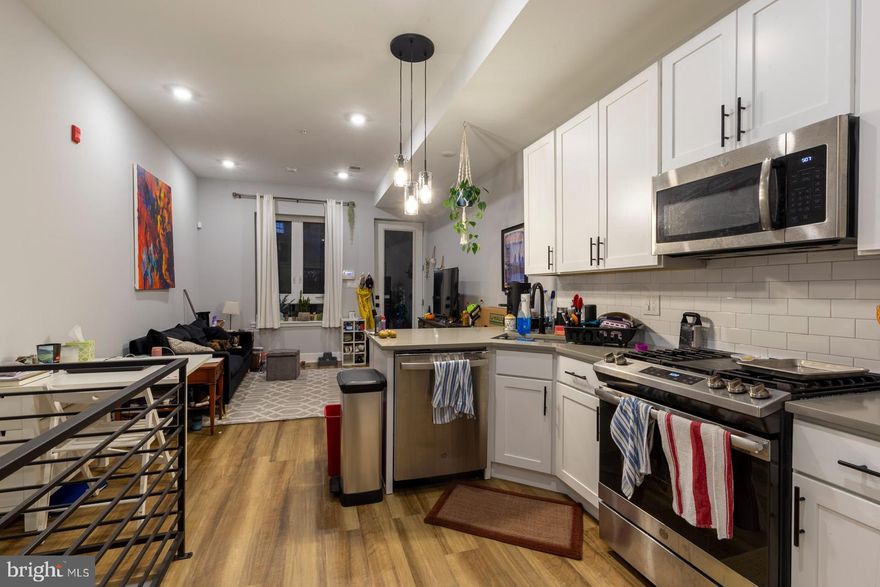 Available Early June:

Welcome to 910 N 17th St #1R with 1 OFF-STREET PARKING SPOT! This incredible 2 bedroom, 1.5 bathroom apartment is a bi-level unit featuring a private entrance, hardwood floors, recessed lighting, in-unit laundry, modern fixtures, stainless steel appliances, and so much more! Enter into the living area complete with hardwood floors and great natural light. The open concept floor plan offers plenty of space for different living room and dining room set ups, and the area flows straight back into the sleek, modern kitchen. The kitchen boasts gorgeous white shaker cabinets, subway tile backsplash, bar seating available at the counter, and stainless steel appliances including a dishwasher, refrigerator, gas range, and a built-in overhead microwave. Directly behind the kitchen you will find a powder room and a closet with stacked washer/dryer for added convenience. Head downstairs to the lower level to find 2 spacious bedrooms on either side of the unit - great for roommates! The full bathroom is also located on the lower level between the bedrooms and offers a vanity with additional storage space and a shower/tub combo. Schedule your showing today!

Lease Terms:

Generally, 1st month, 12th month, and 1 month security deposit due at, or prior to, lease signing. Other terms may be required by Landlord. $55 application fee per applicant. Pets are conditional on owner's approval and may require an additional fee, if accepted. (Generally, $500/dog and $250/cat). Tenants responsible for: electricity, gas, cable/internet, and a $40/month flat water fee. Off-street parking is available for an additional $200/month. Landlord Requirements: Applicants to make 3x the monthly rent in verifiable net income, credit history to be considered (i.e. no active collections), no evictions within the past 4 years, and must have a verifiable rental history with on-time rental payments. Exceptions to this criteria may exist under the law and will be considered.