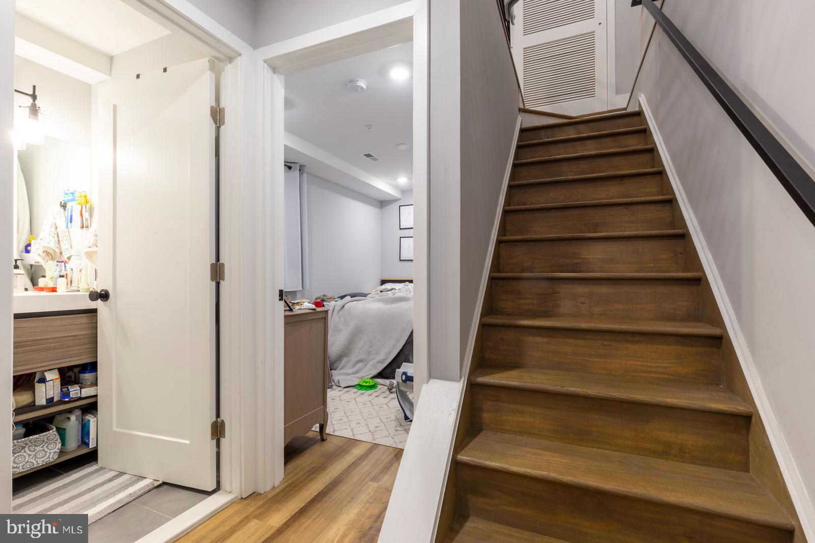 FRANCISVILLE - Residential Lease