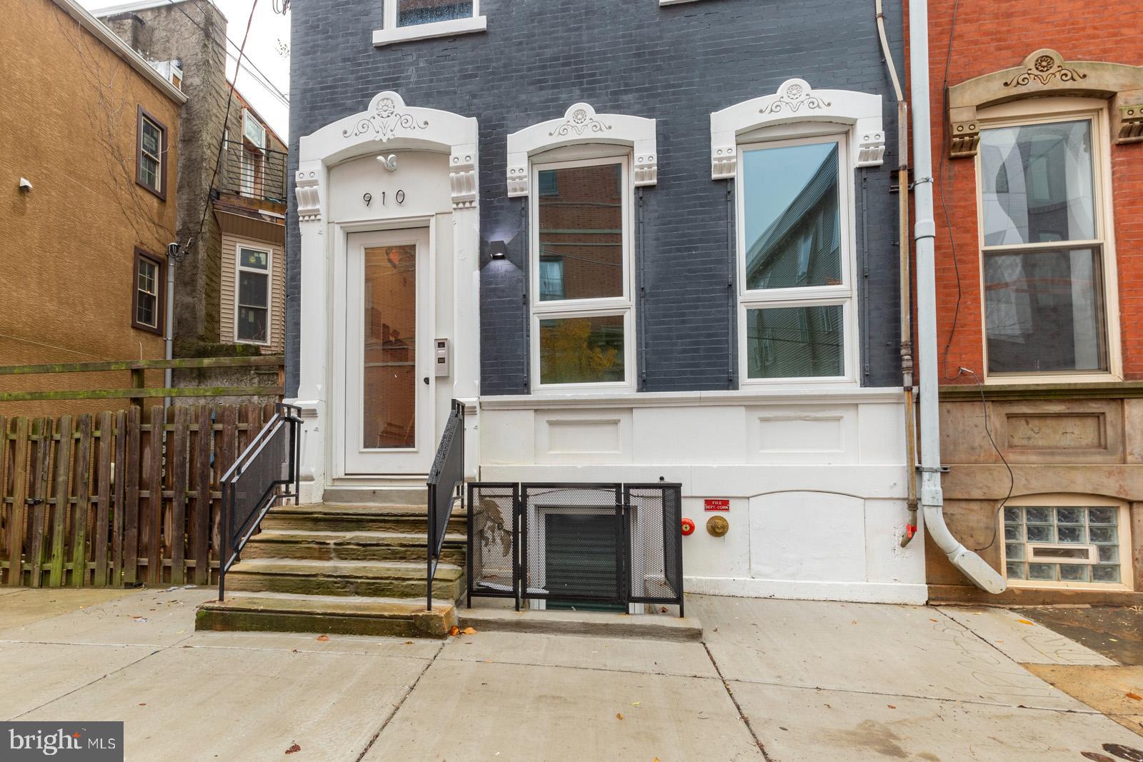 FRANCISVILLE - Residential Lease