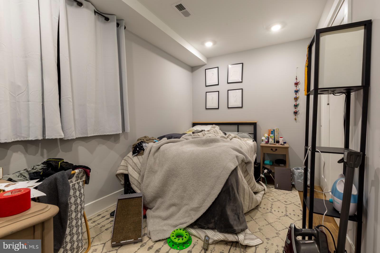 FRANCISVILLE - Residential Lease