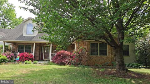 711 TRISTAN TRAIL CHAMBERSBURG PA 17202