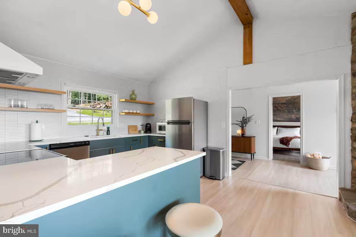 MOUNTAIN FALLS PARK - Residential