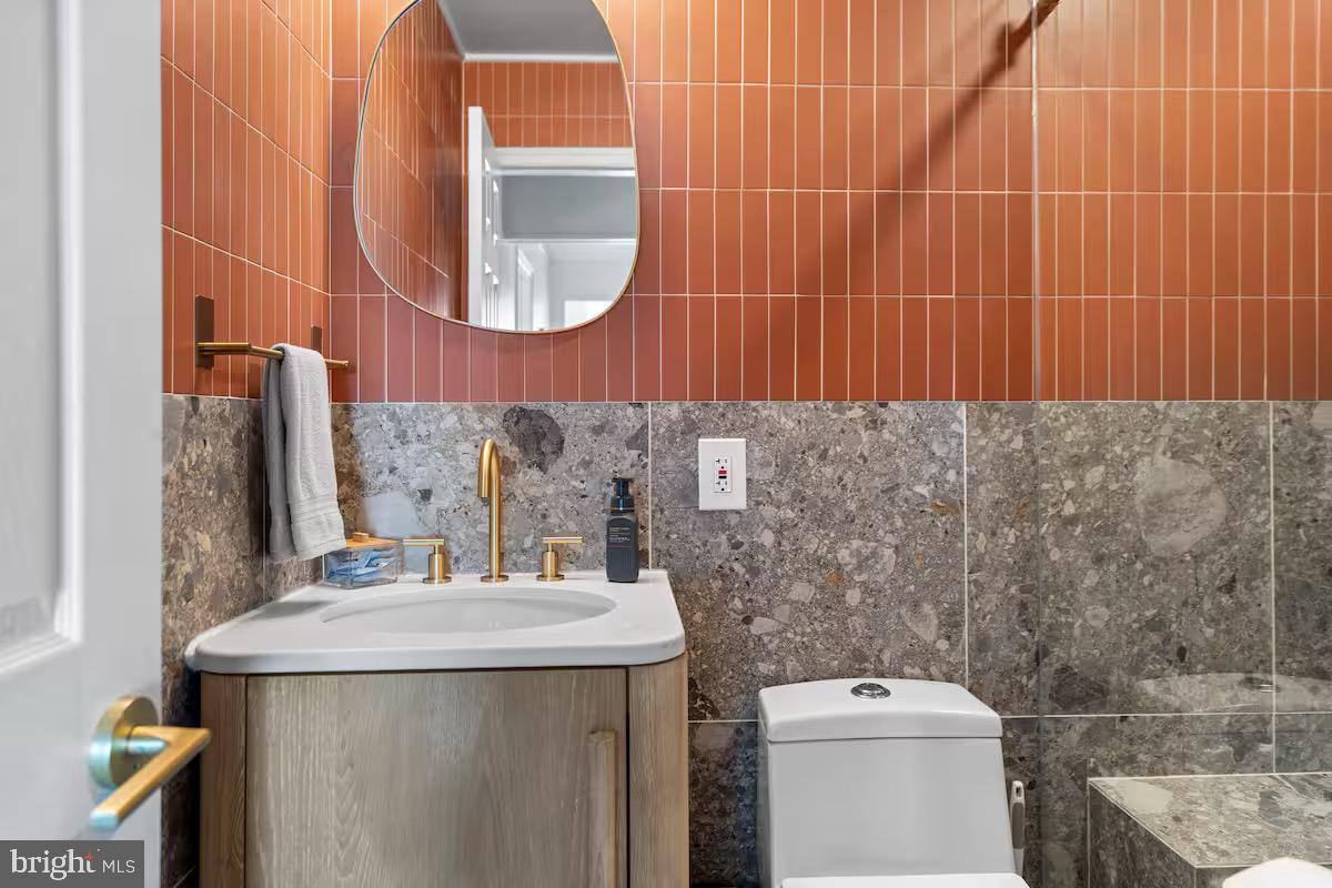 MOUNTAIN FALLS PARK - Residential