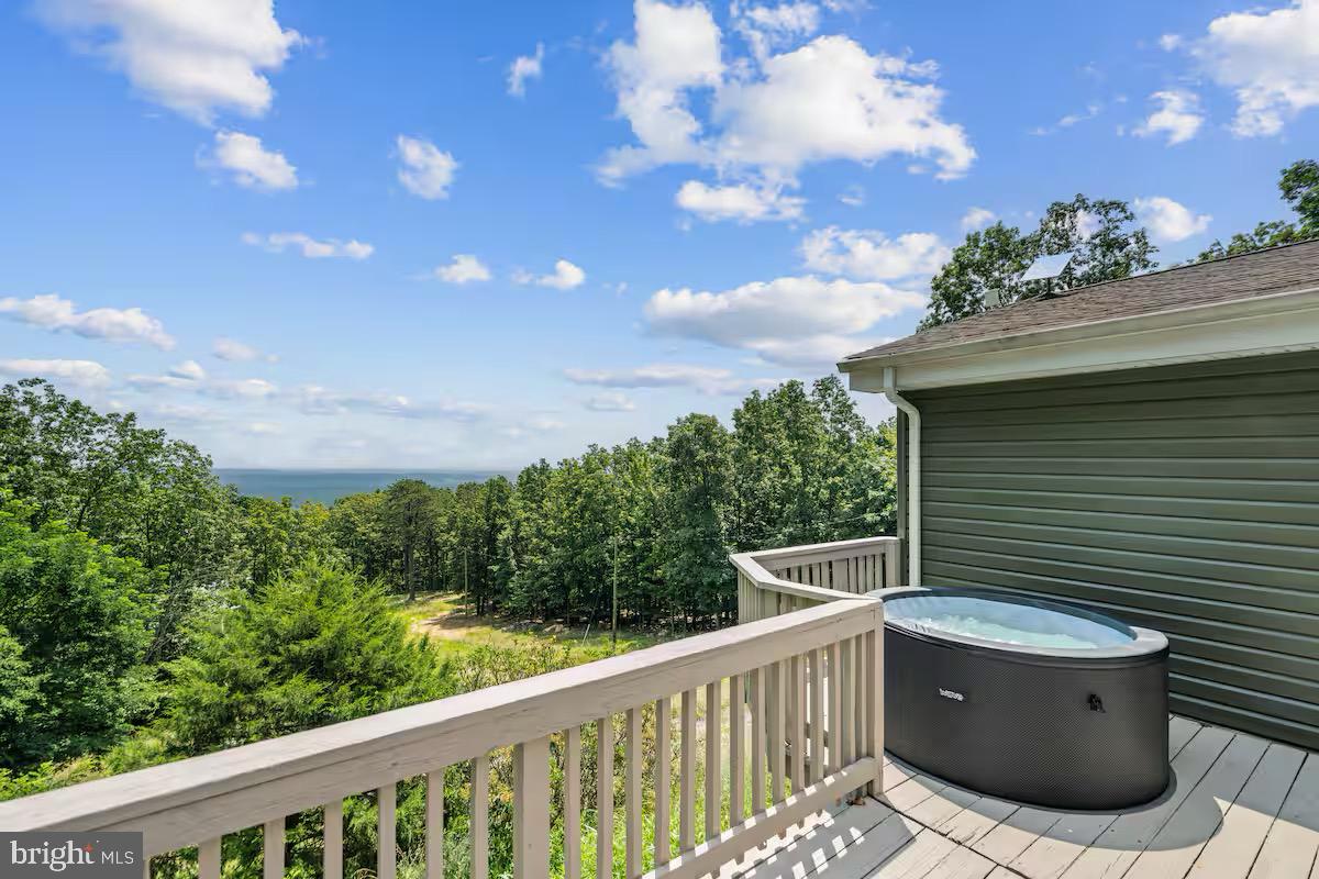 MOUNTAIN FALLS PARK - Residential