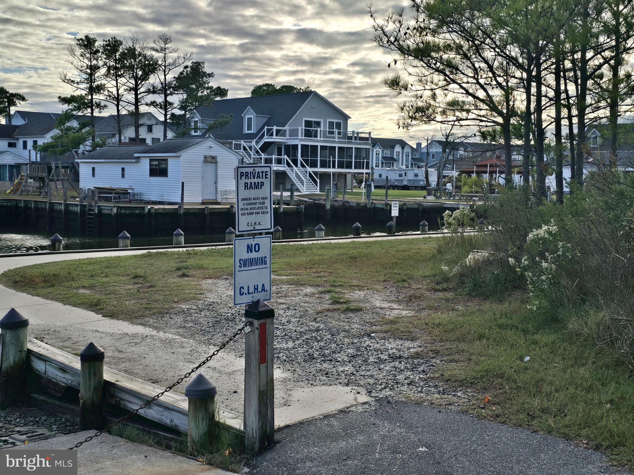 CEDAR LANDING - Residential