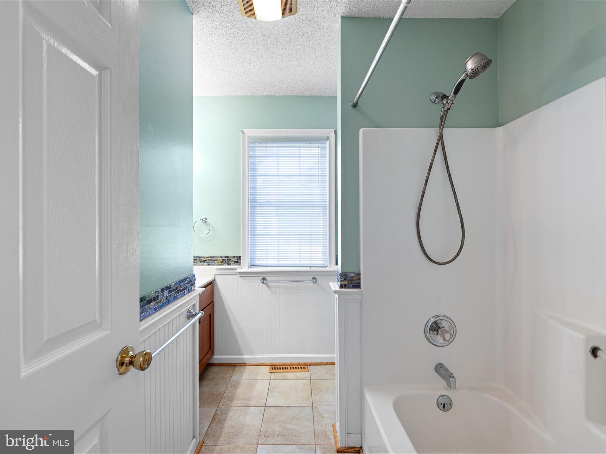 CEDAR LANDING - Residential