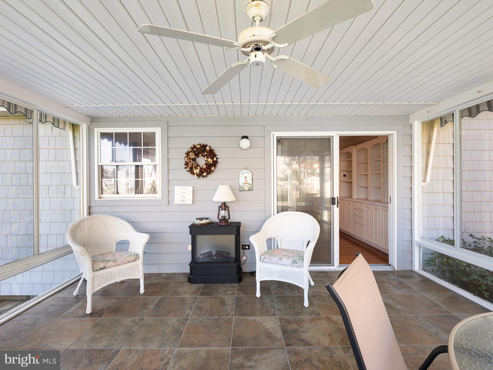 CEDAR LANDING - Residential