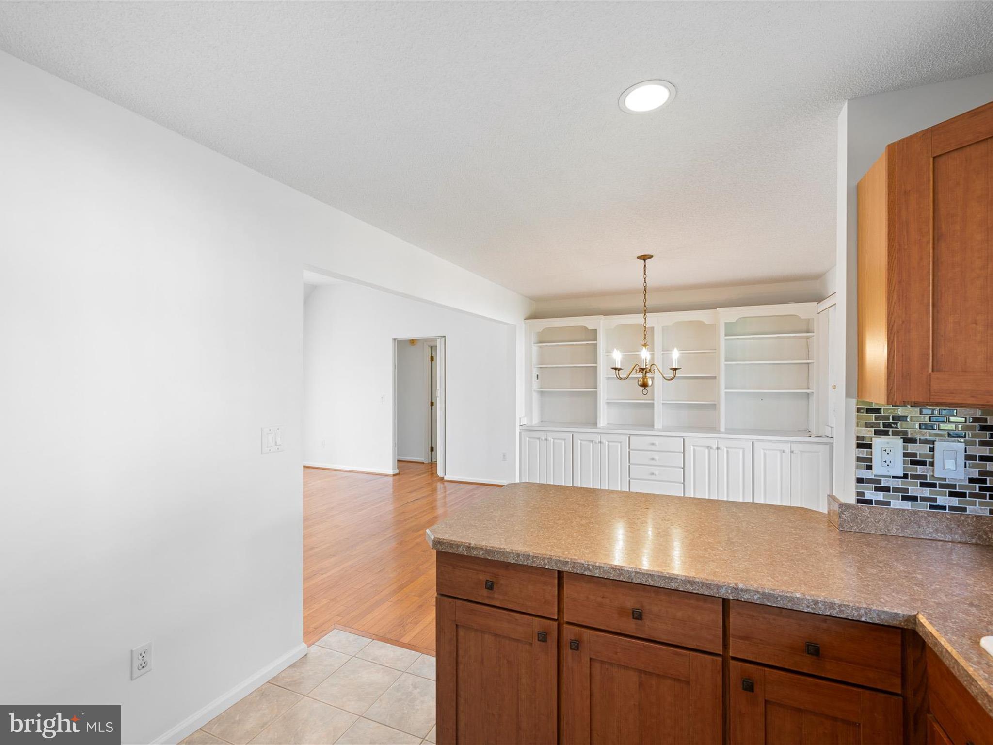 CEDAR LANDING - Residential