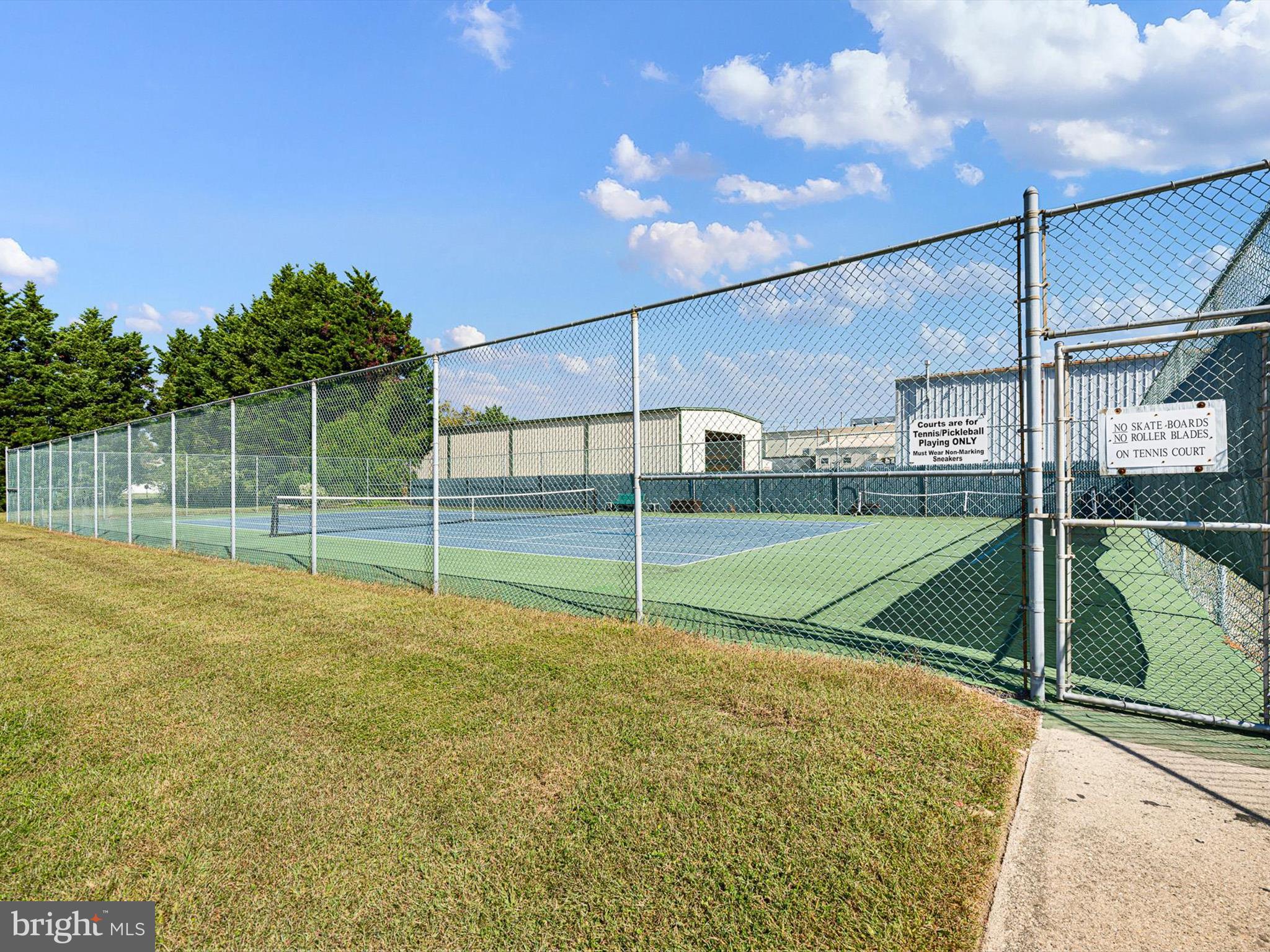 CEDAR LANDING - Residential