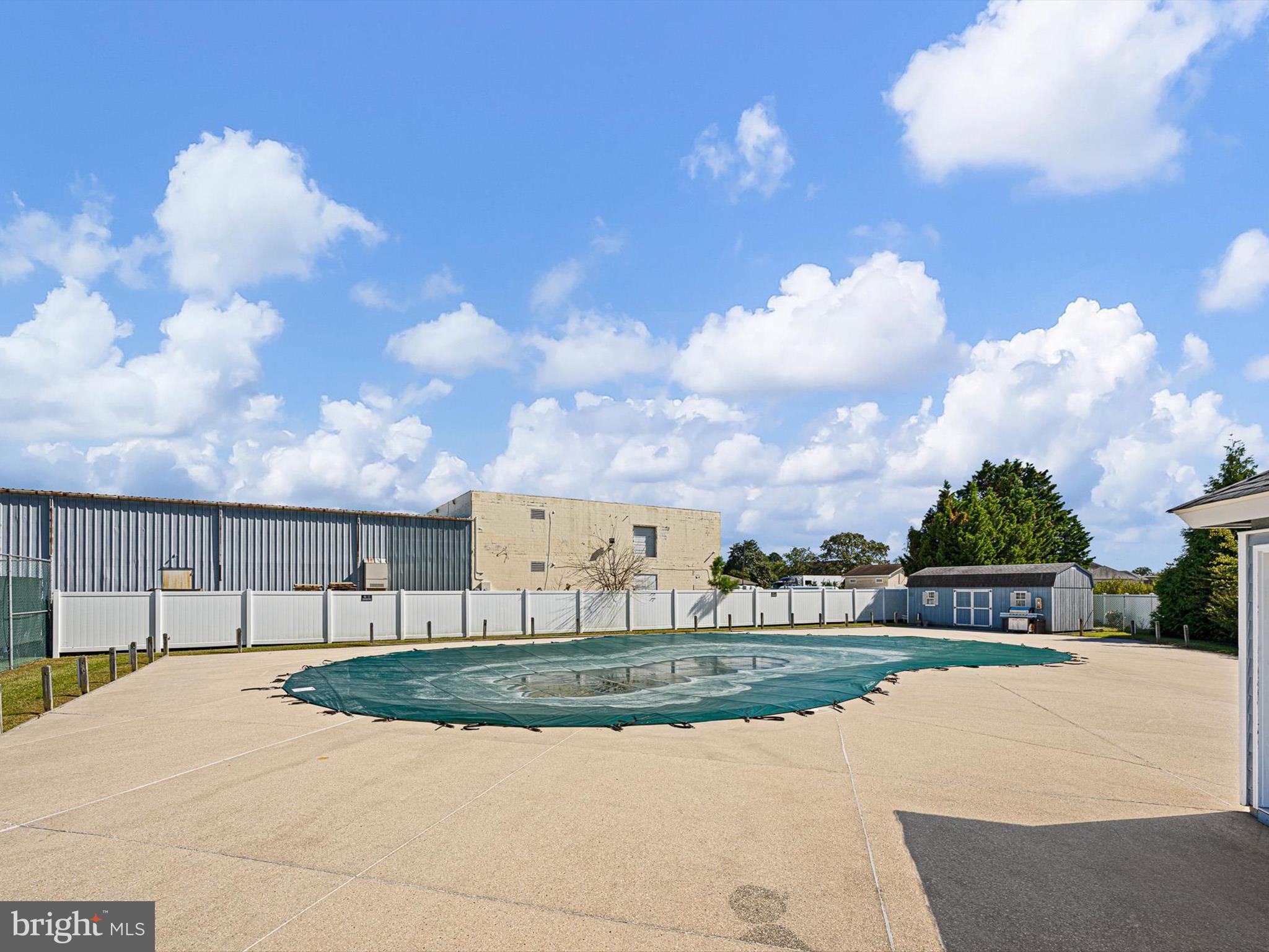 CEDAR LANDING - Residential