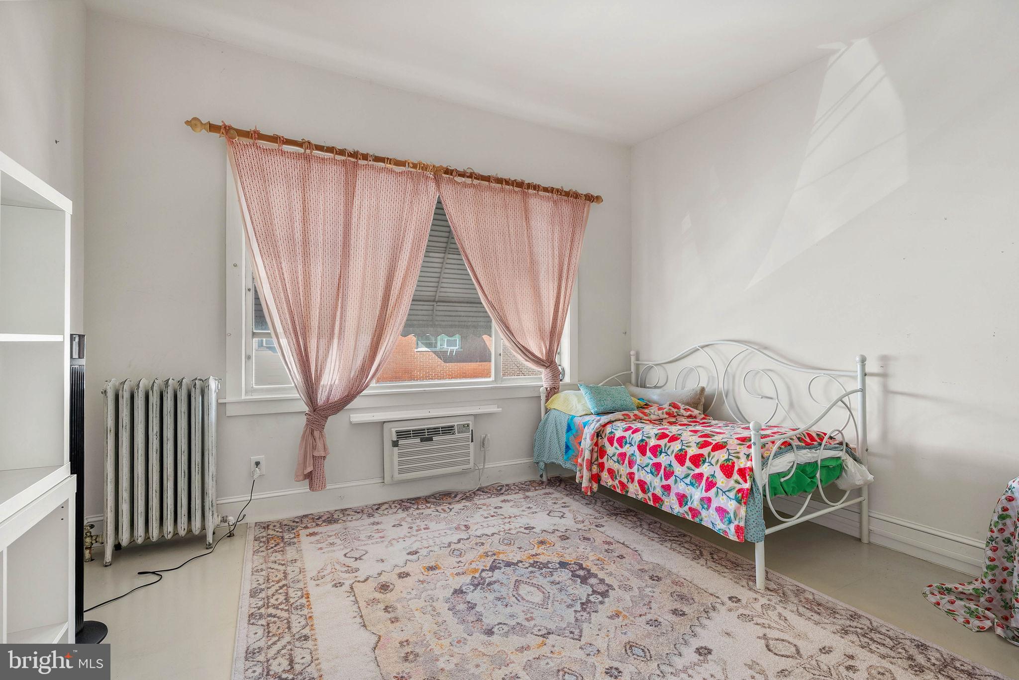 WEST PASSYUNK - Residential