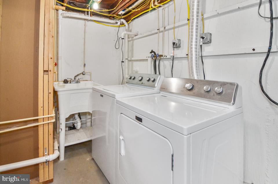 WALTHERSON - Residential Lease