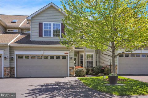 Photo of 1506 Lexington Way, MORGANTOWN, PA 19543 (MLS # PABK2069732)