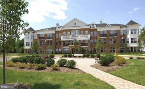 8610 LIBERTY TRAIL 305 MANASSAS VA 20110