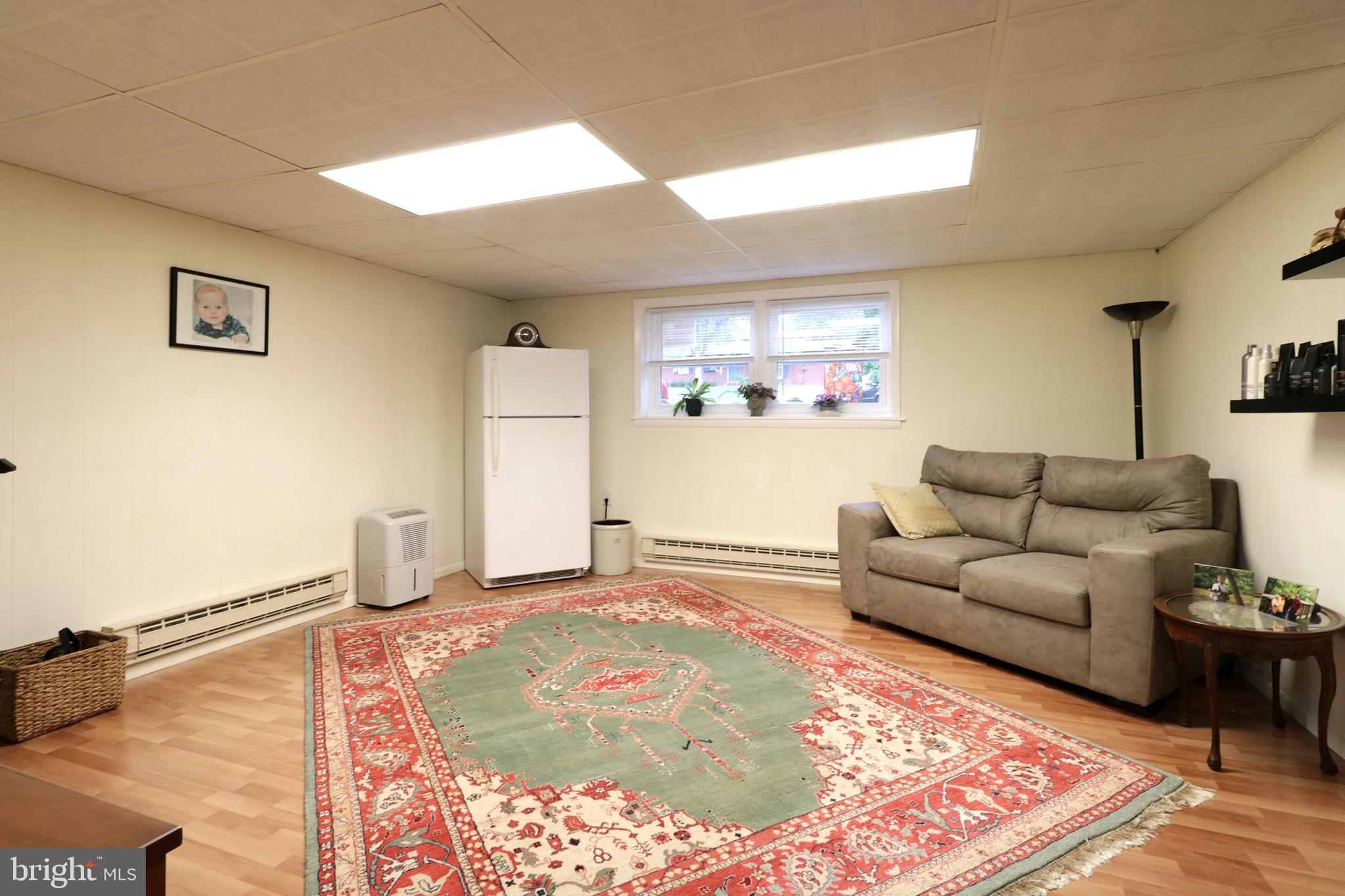 HOUSERVILLE - Residential