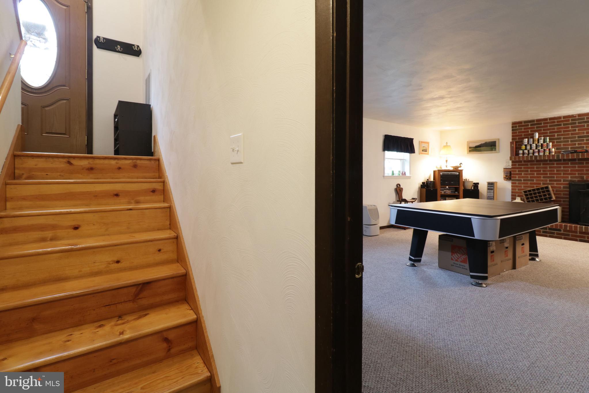 HOUSERVILLE - Residential