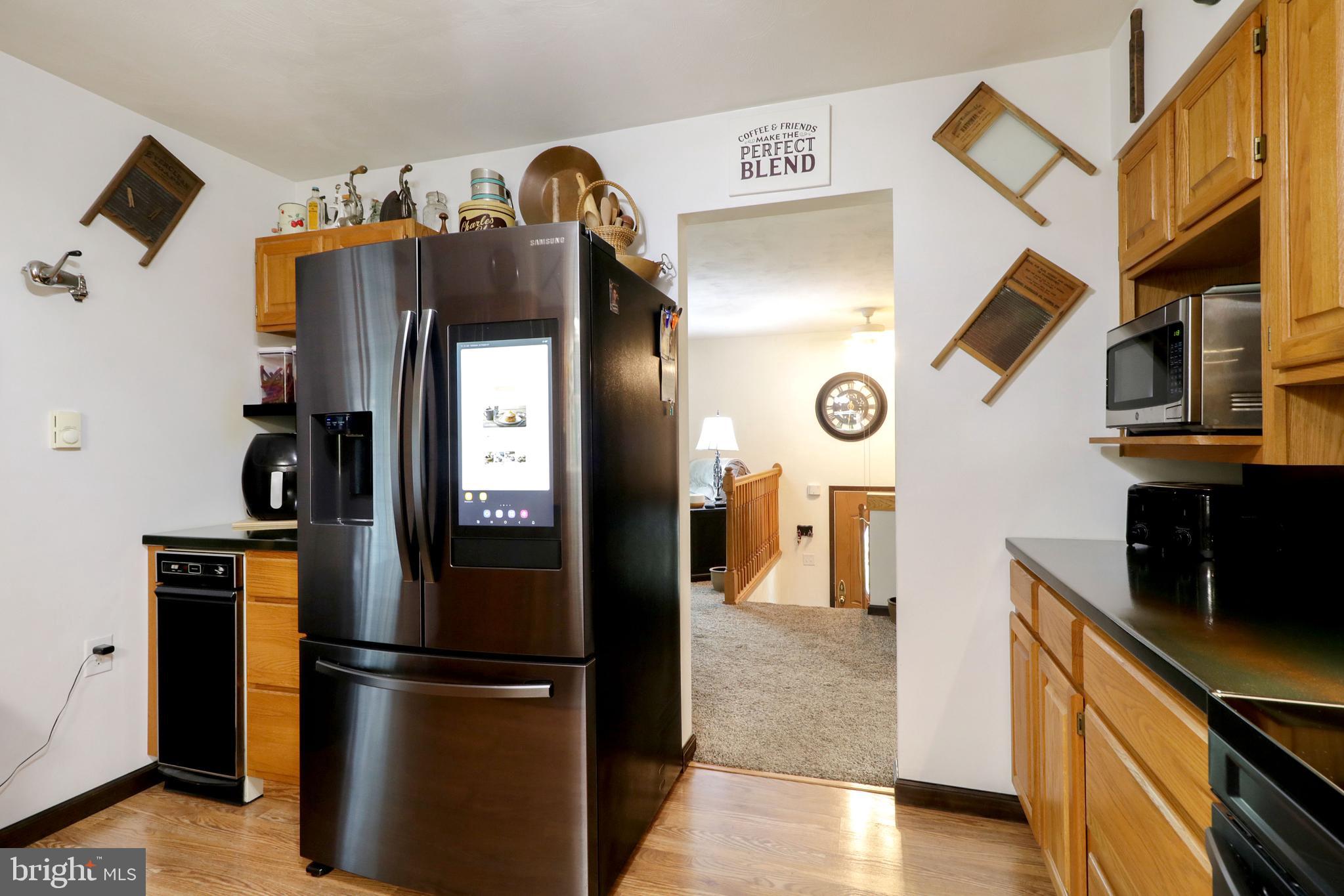 HOUSERVILLE - Residential