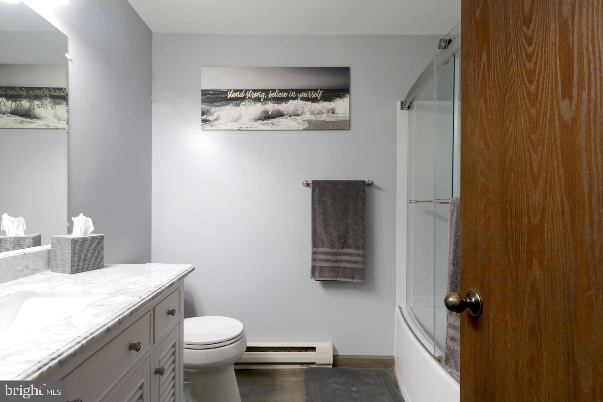 HOUSERVILLE - Residential