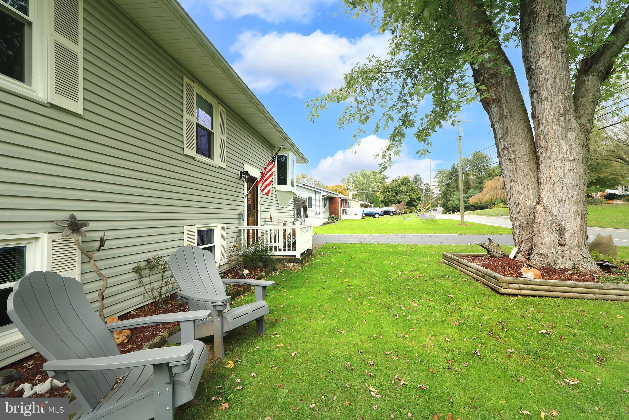 HOUSERVILLE - Residential