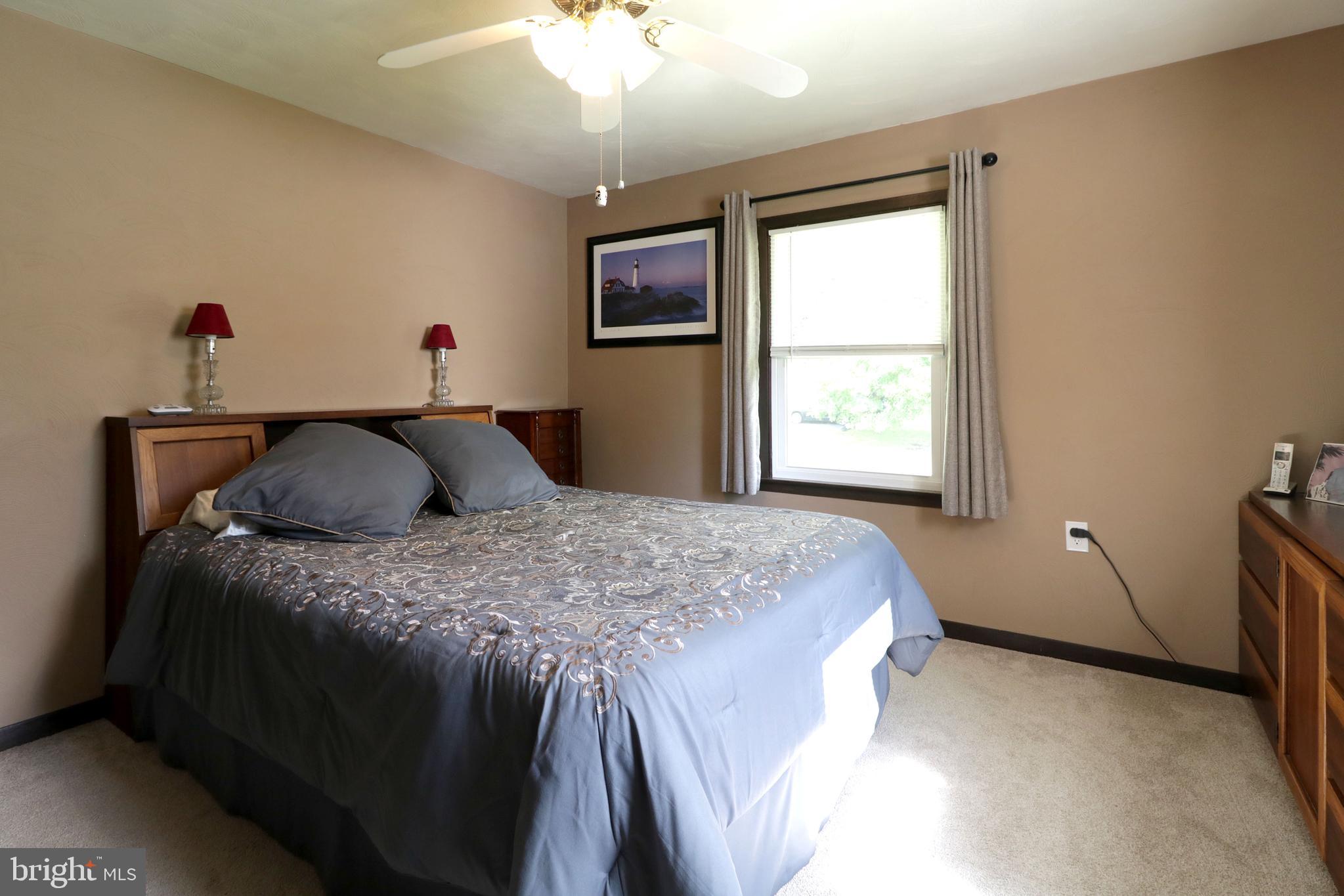 HOUSERVILLE - Residential