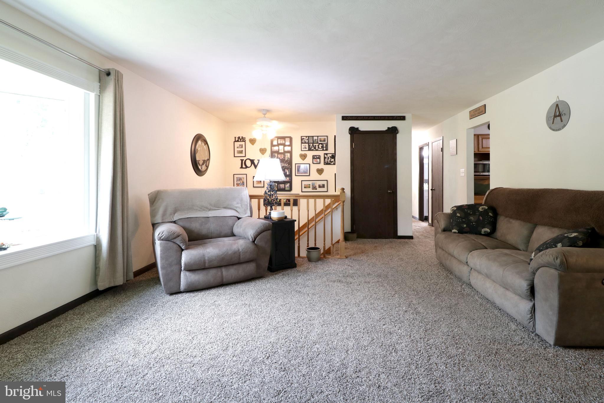 HOUSERVILLE - Residential