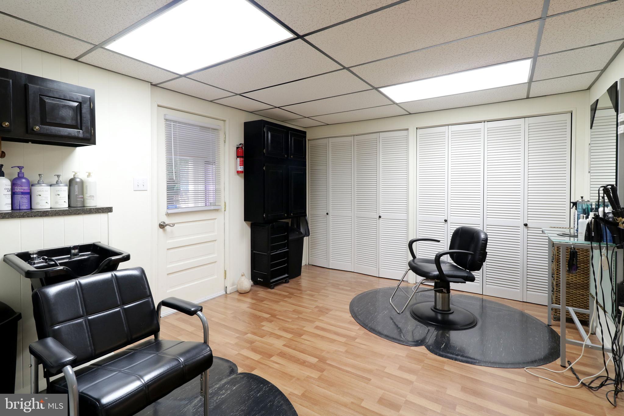 HOUSERVILLE - Residential