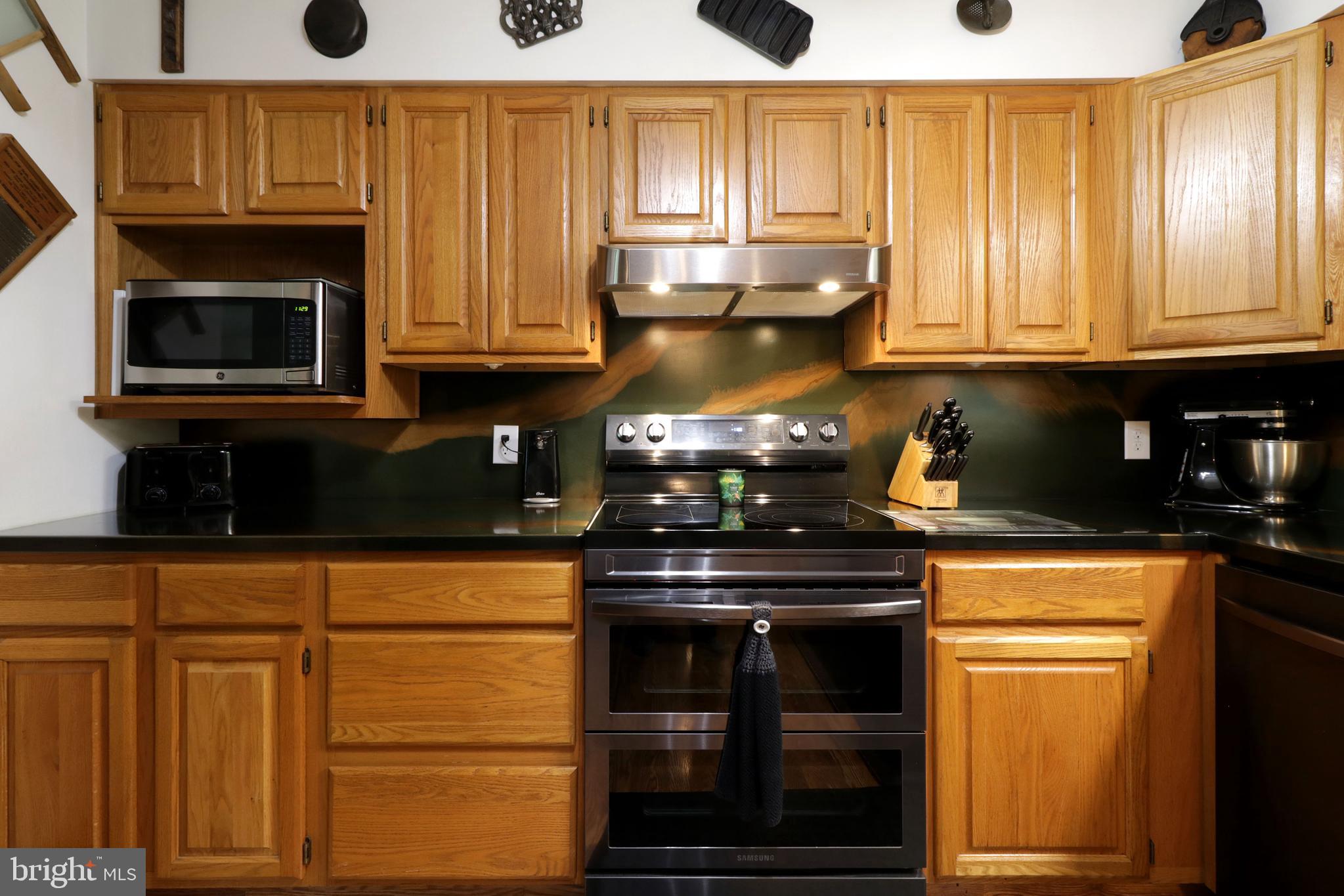 HOUSERVILLE - Residential