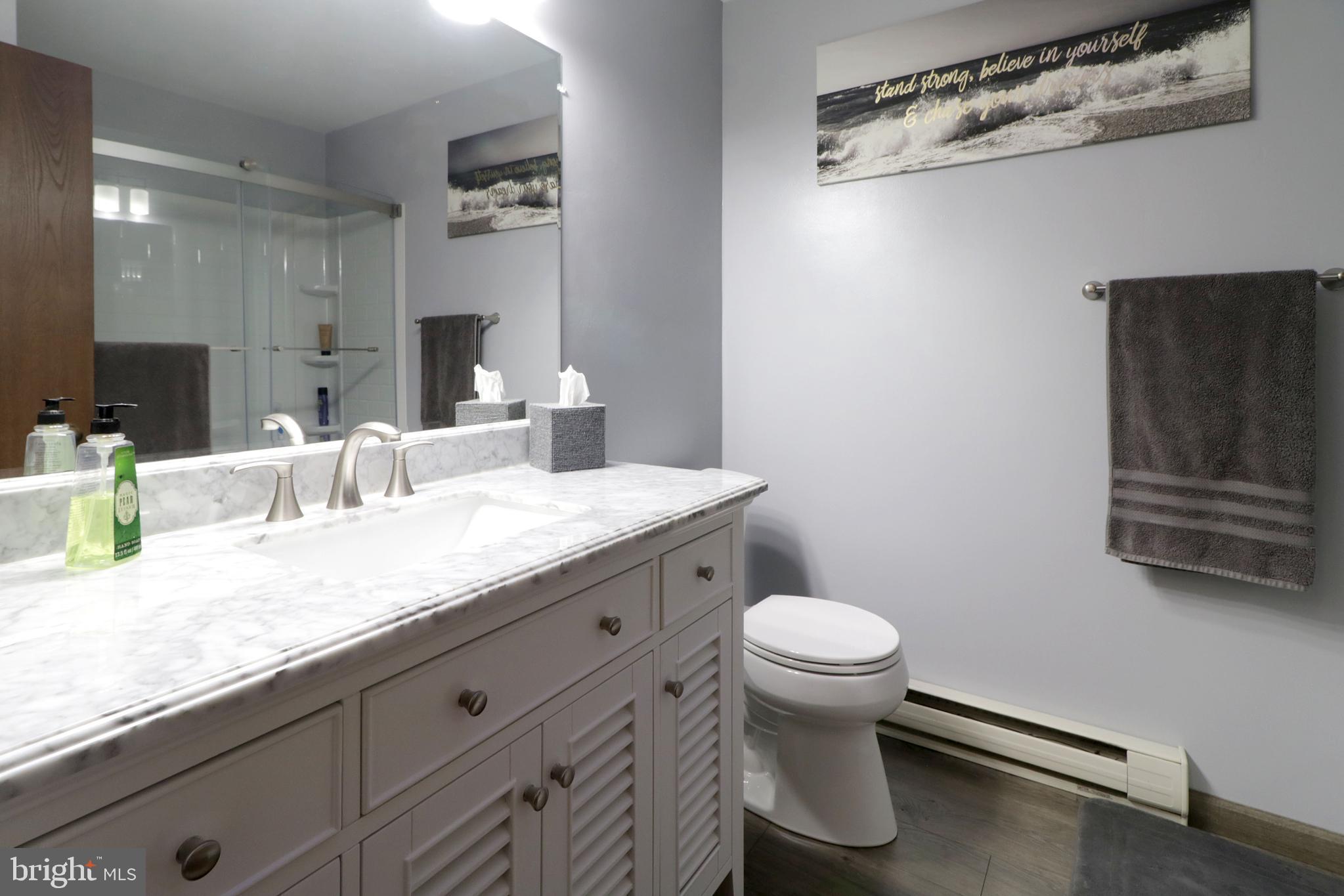 HOUSERVILLE - Residential