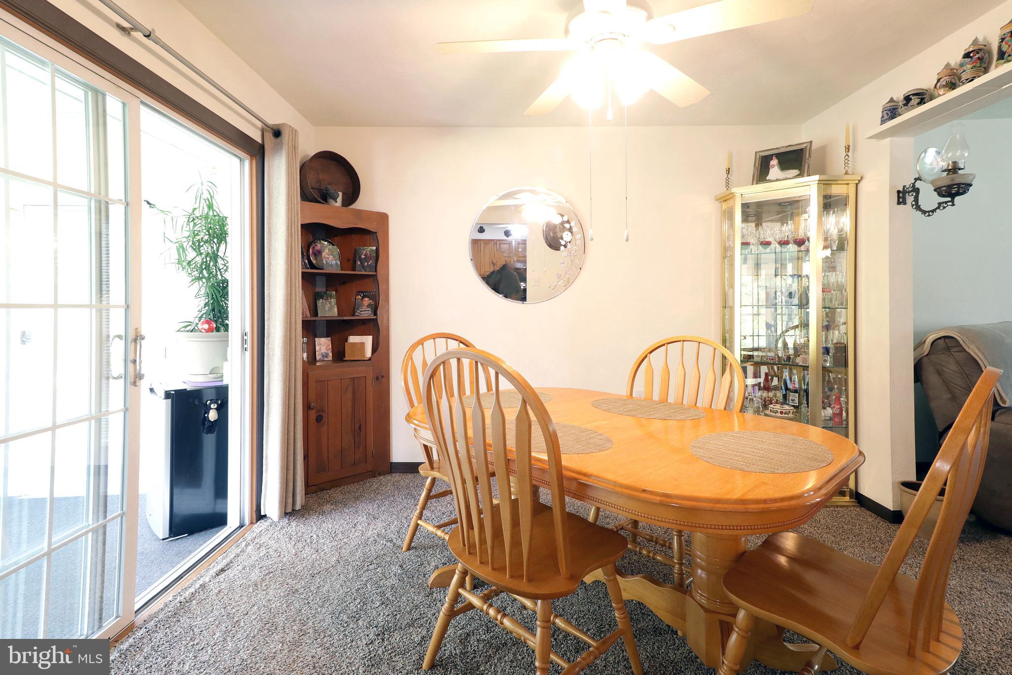 HOUSERVILLE - Residential