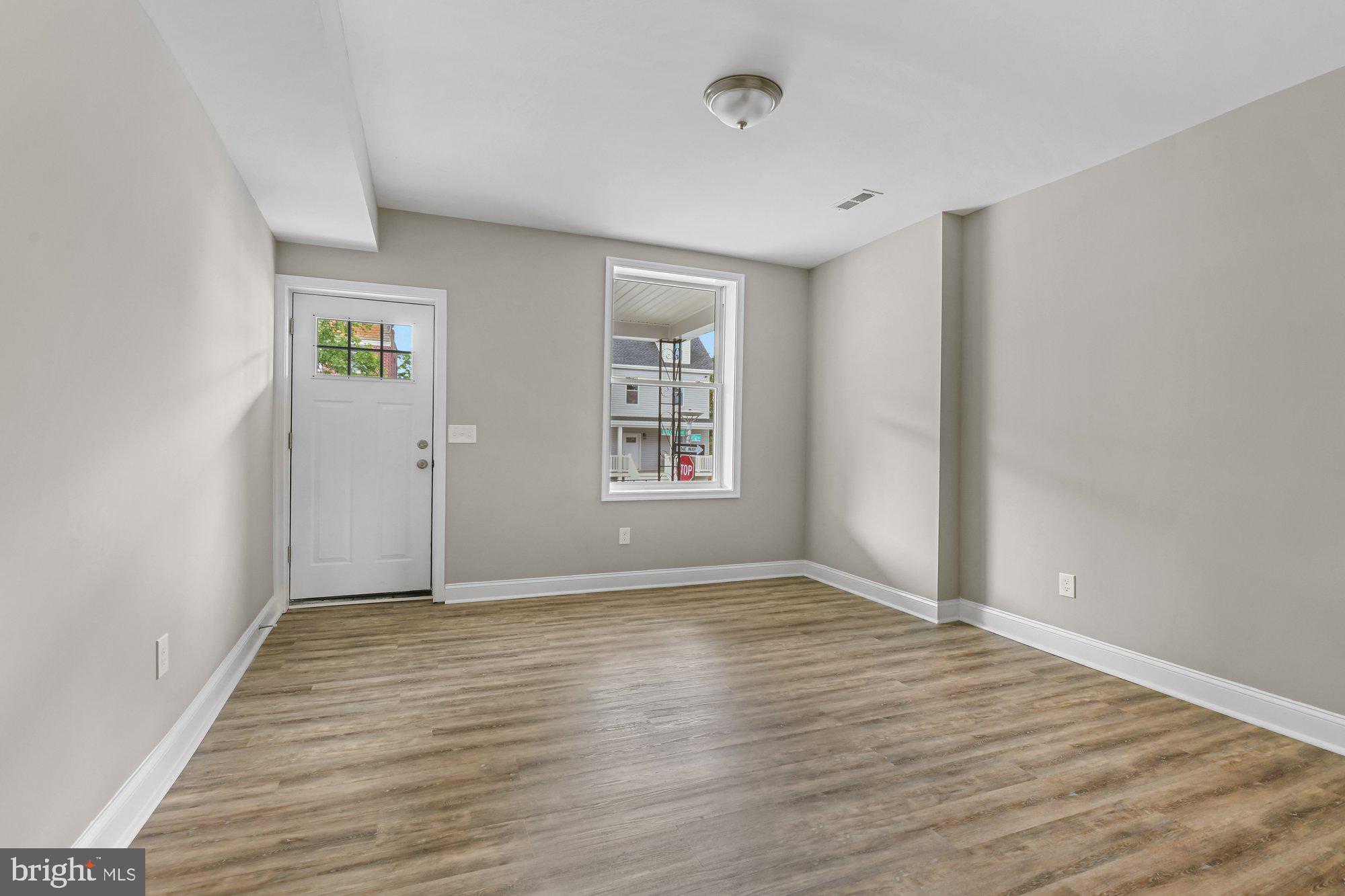 PEN LUCY - Residential Lease