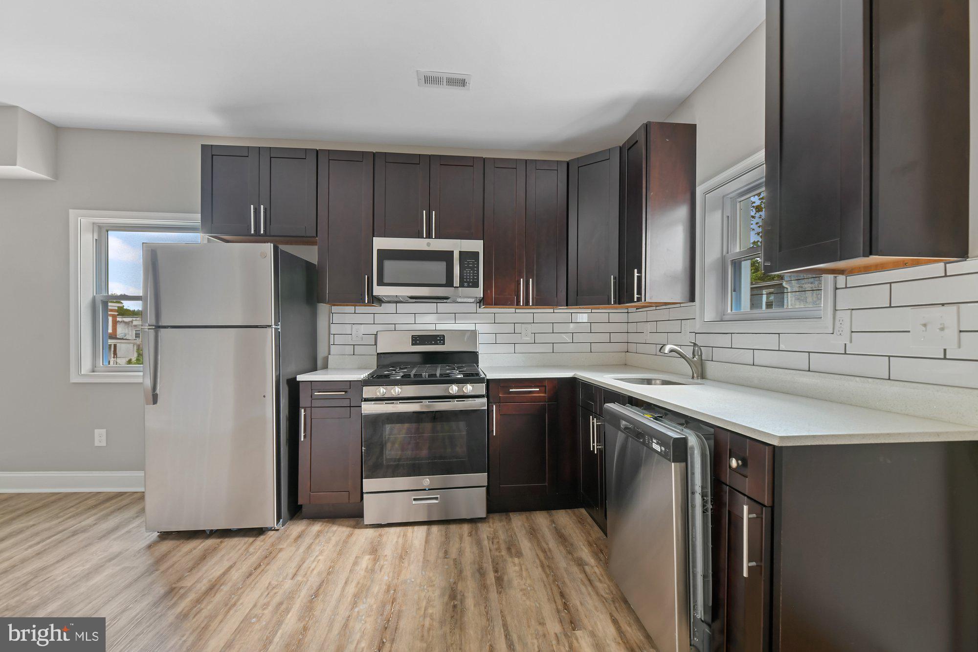 PEN LUCY - Residential Lease