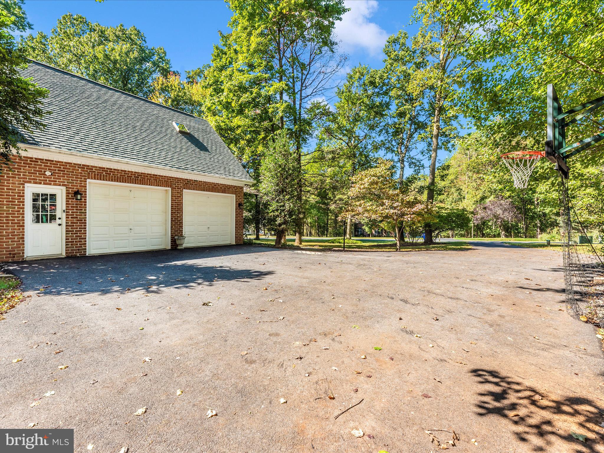 WOODFIELD ESTATES - Residential