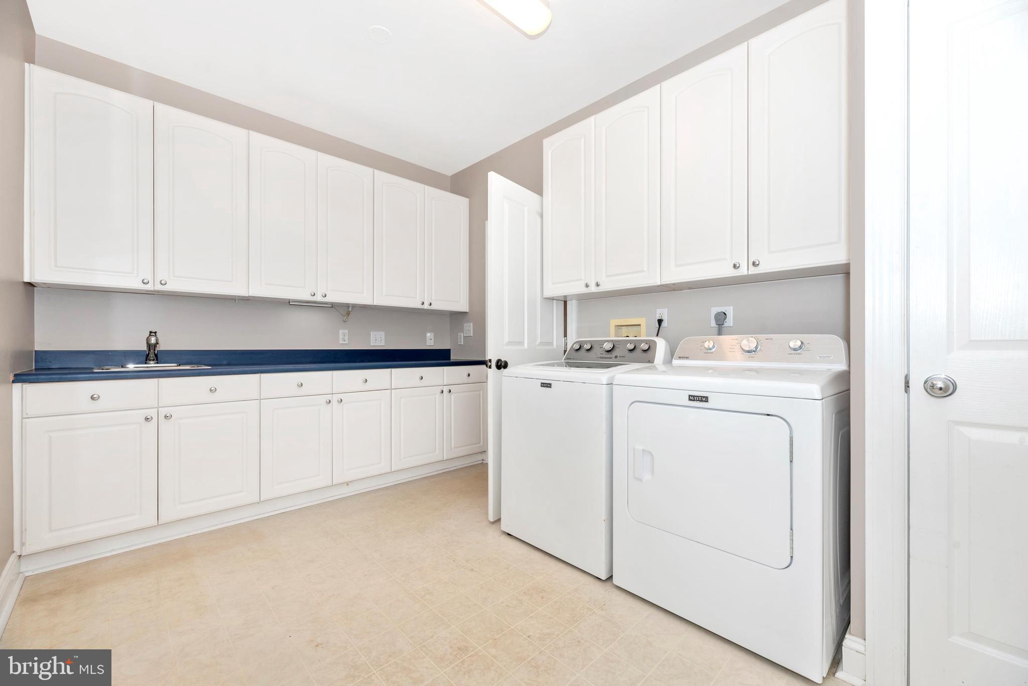 WOODFIELD ESTATES - Residential