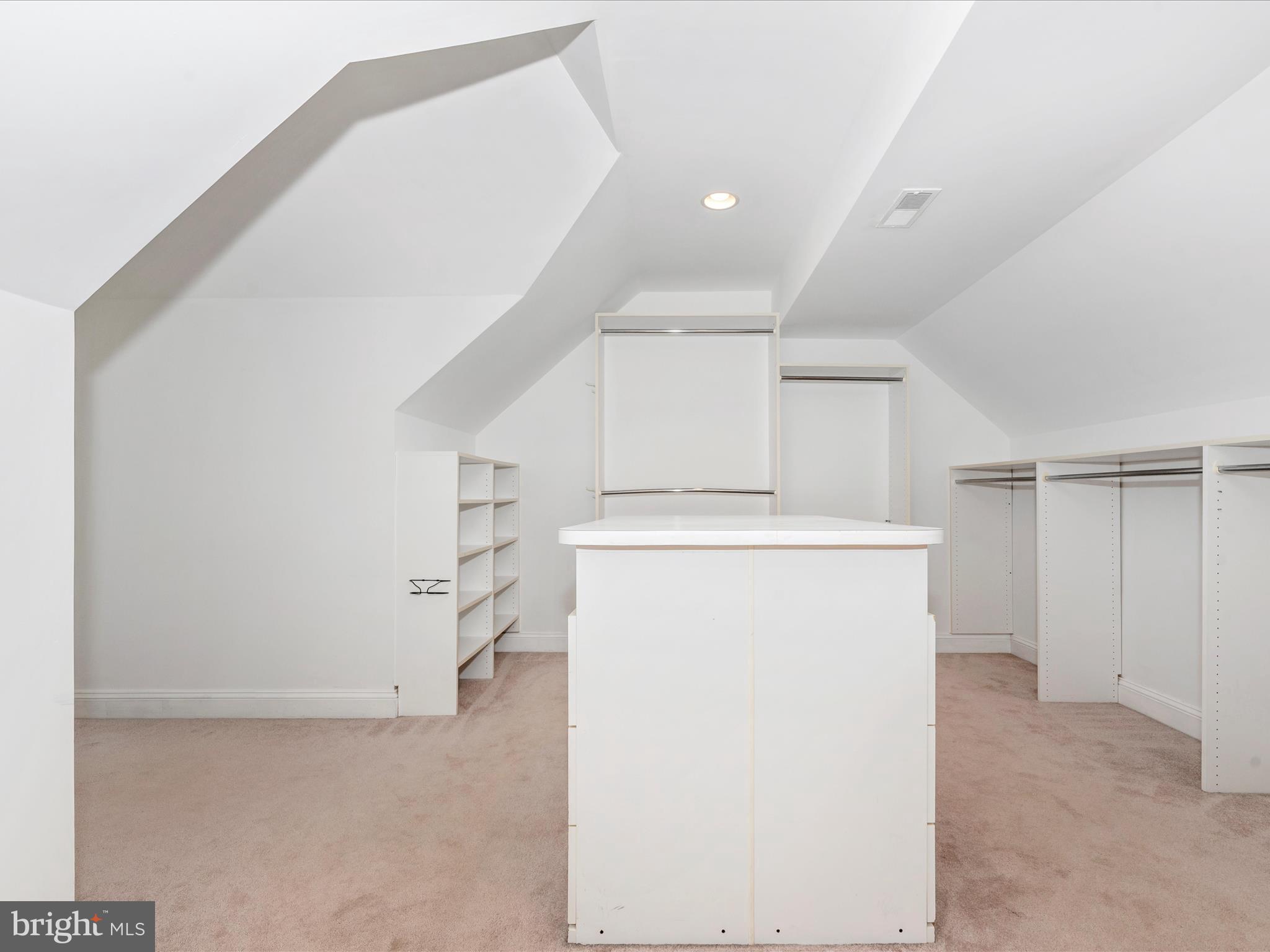 WOODFIELD ESTATES - Residential