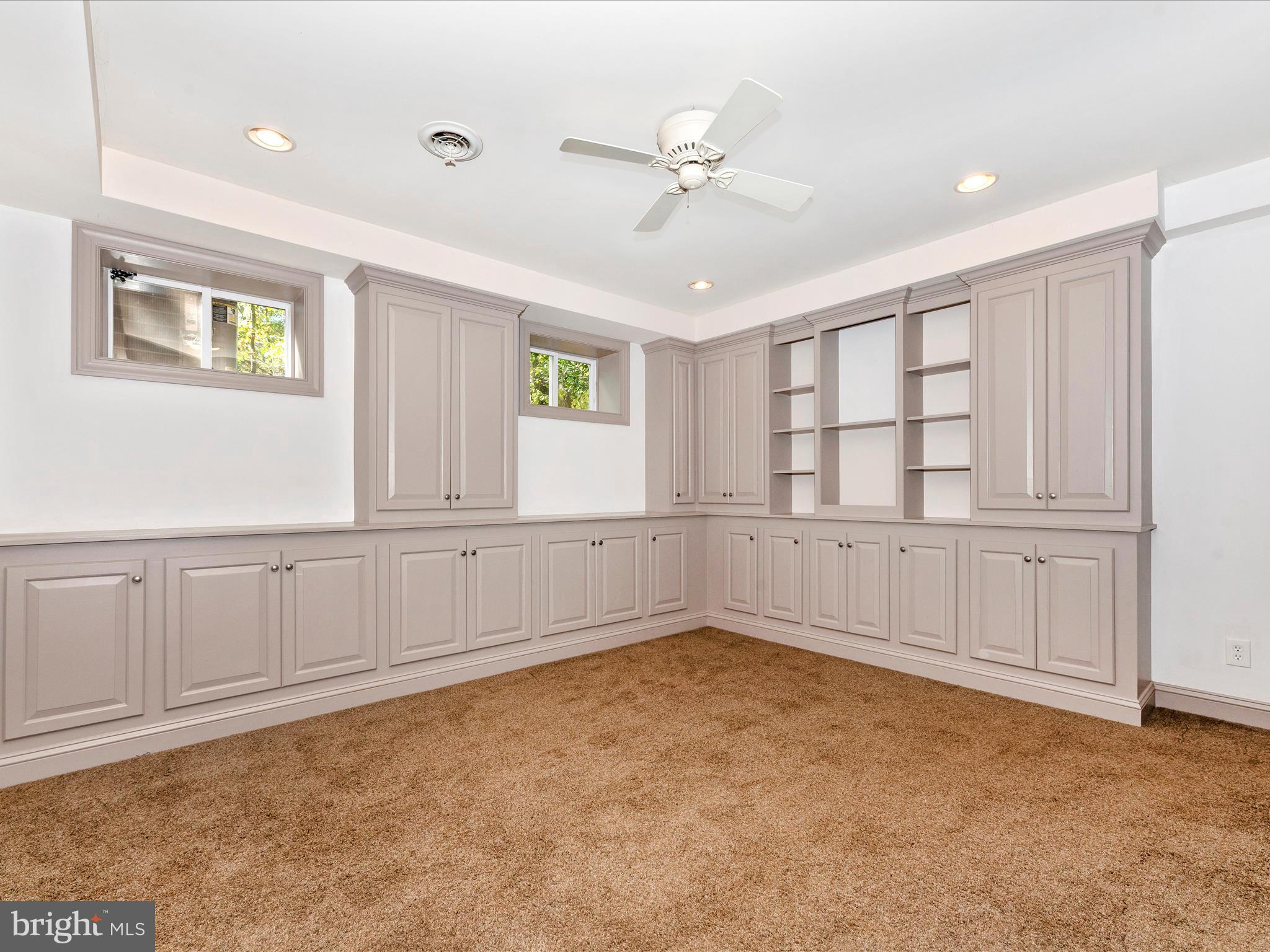 WOODFIELD ESTATES - Residential