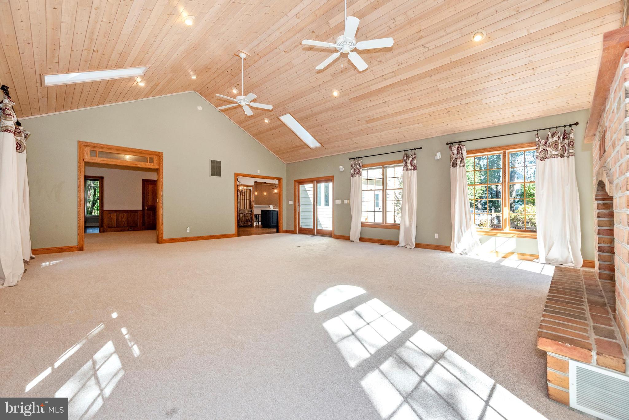 WOODFIELD ESTATES - Residential