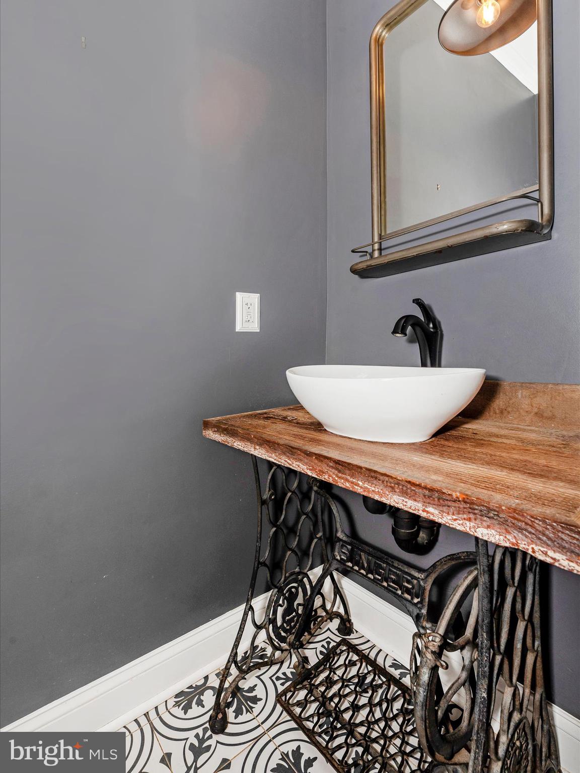 WOODFIELD ESTATES - Residential