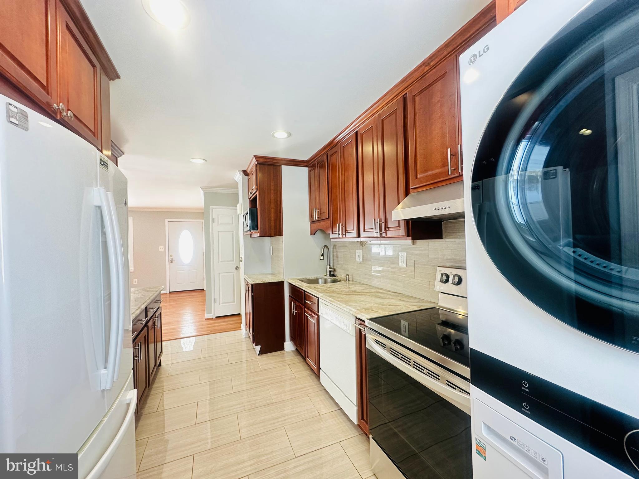 BRISTOW - Residential Lease