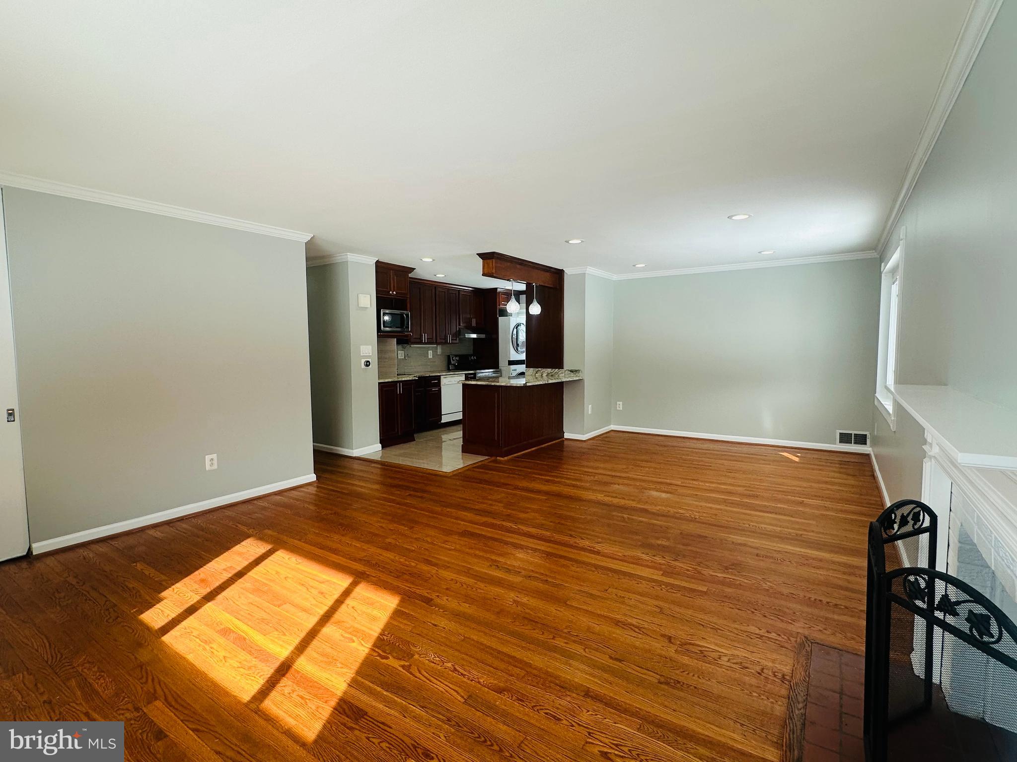 BRISTOW - Residential Lease