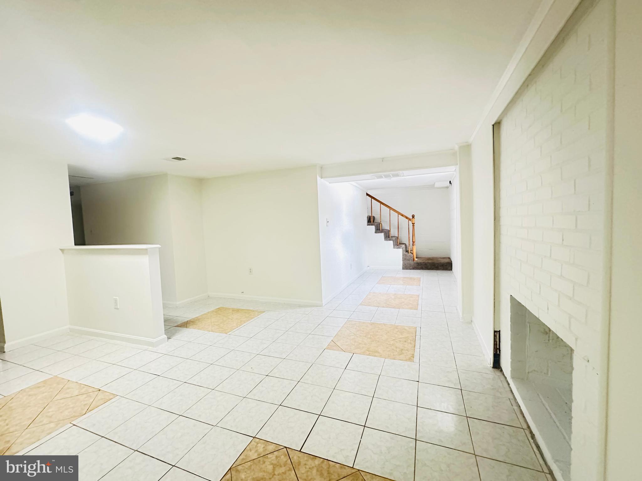 BRISTOW - Residential Lease