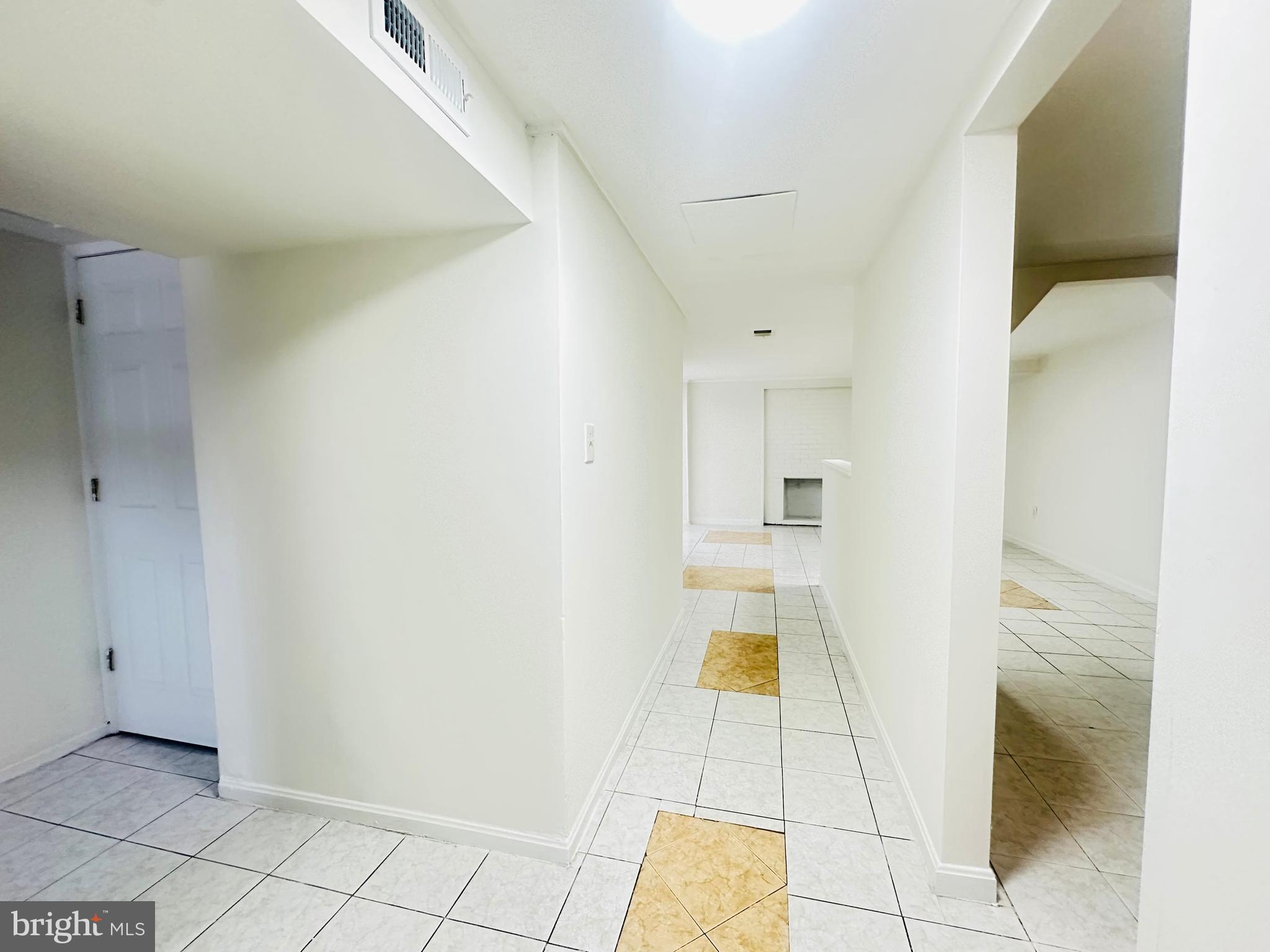 BRISTOW - Residential Lease