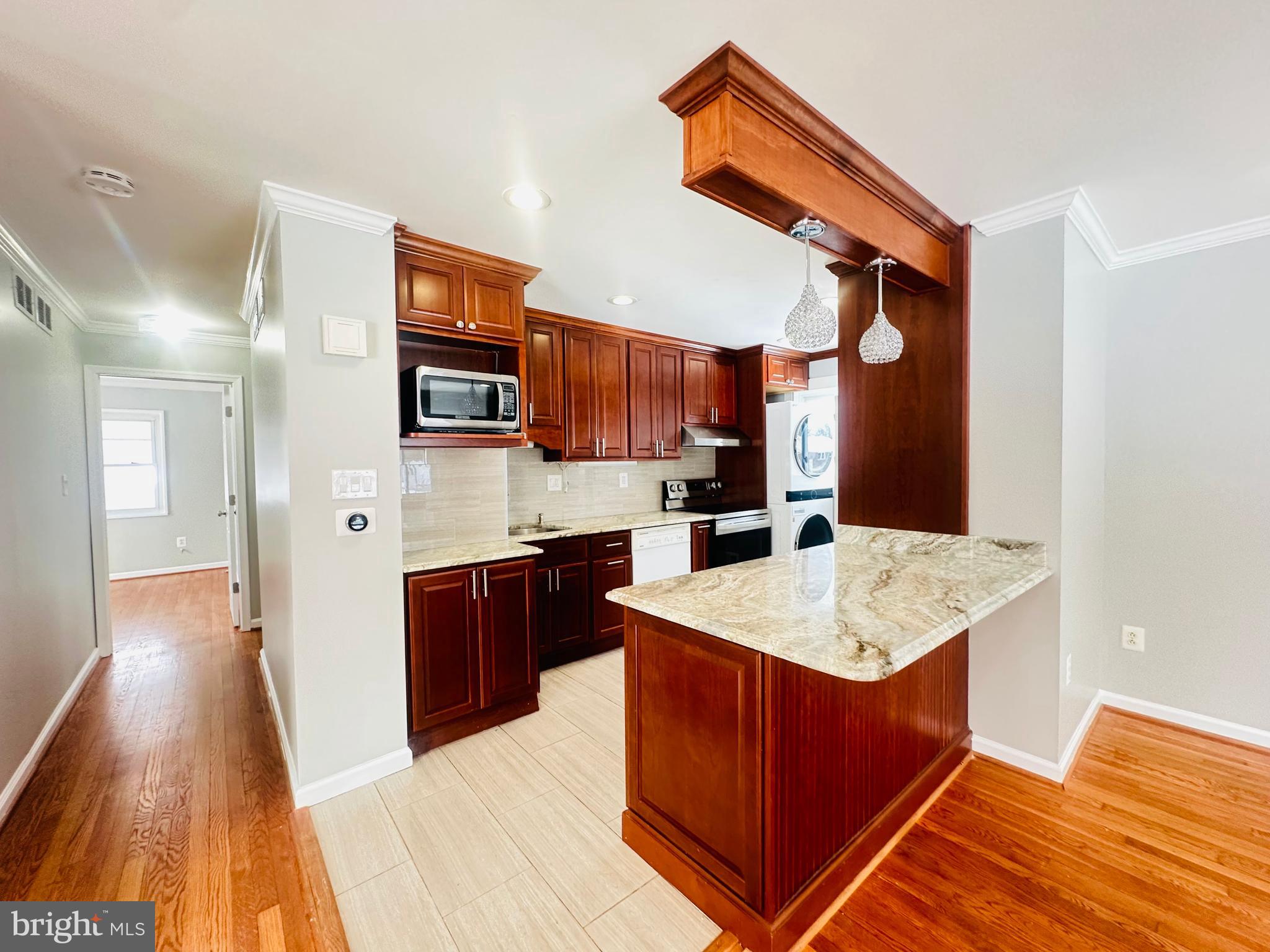 BRISTOW - Residential Lease