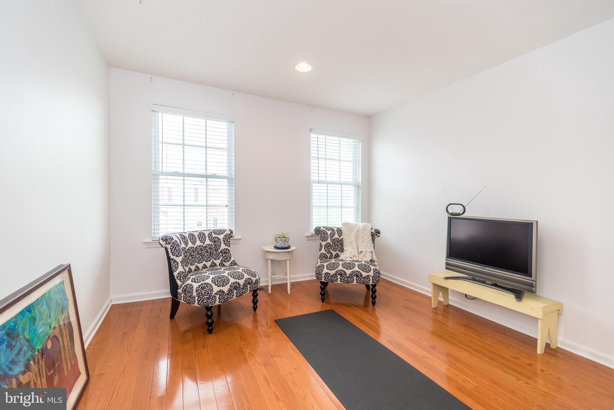 STATION SQ AT AMBLER - Residential