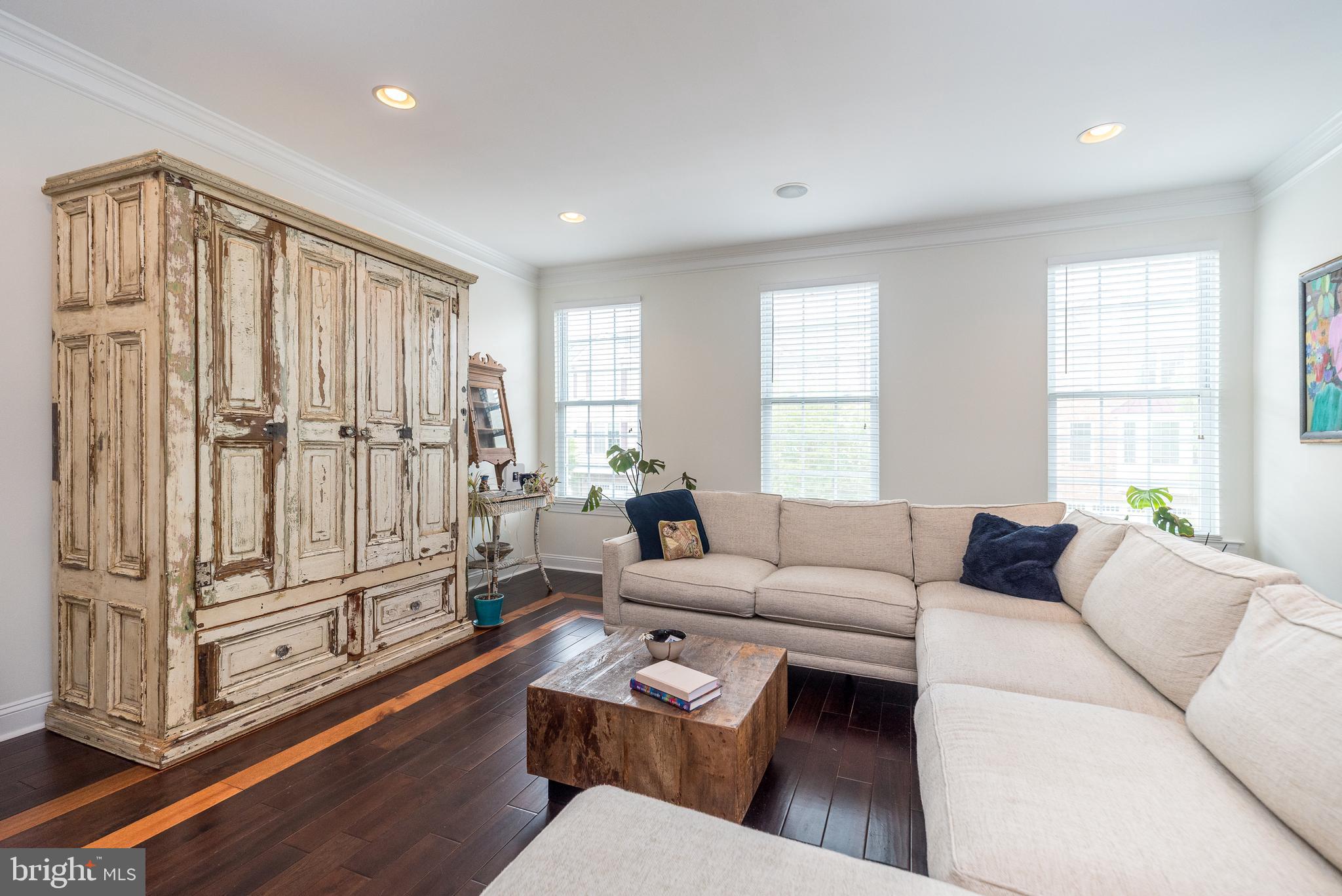 STATION SQ AT AMBLER - Residential
