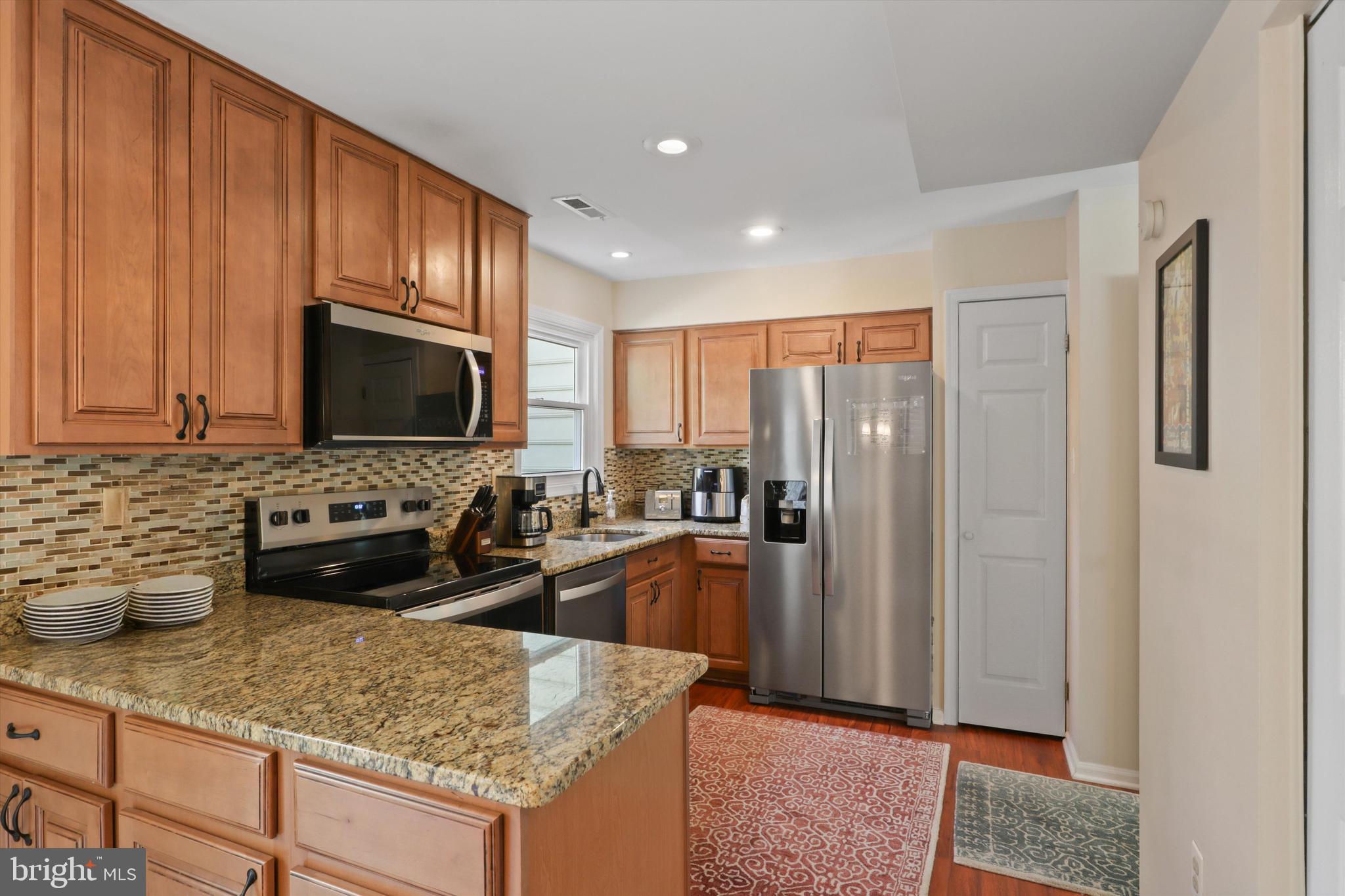 OAKTON CLOISTERS - Residential Lease